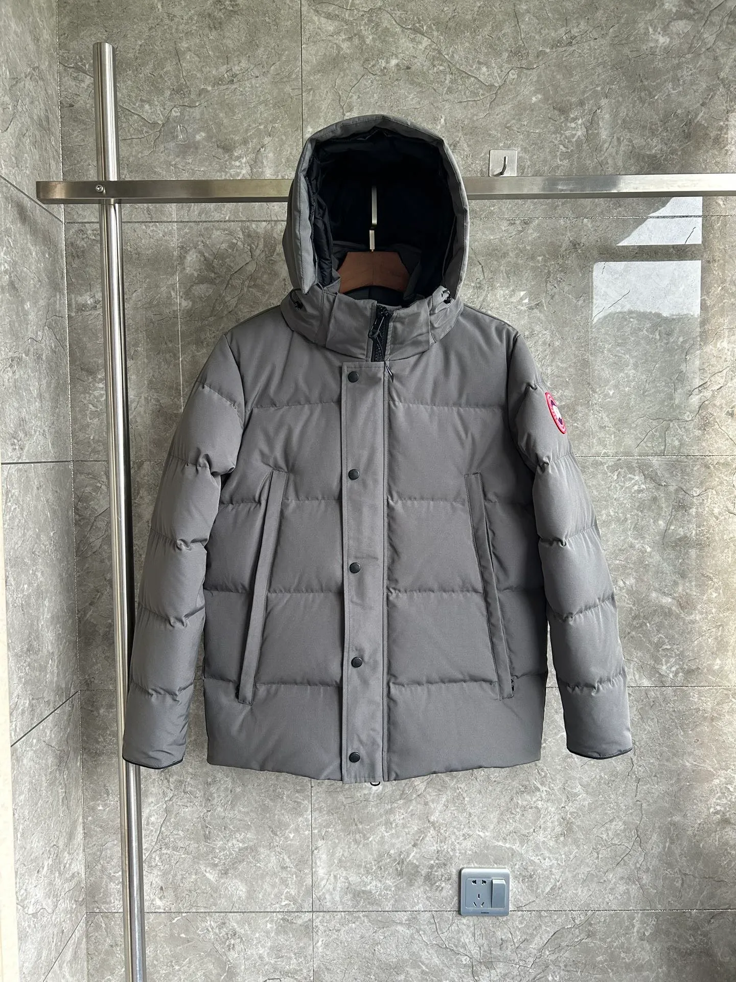 P920 model number: Y107 E2048MB Wyndham classic upgraded model men's gray red label code number: S M L XL XXL